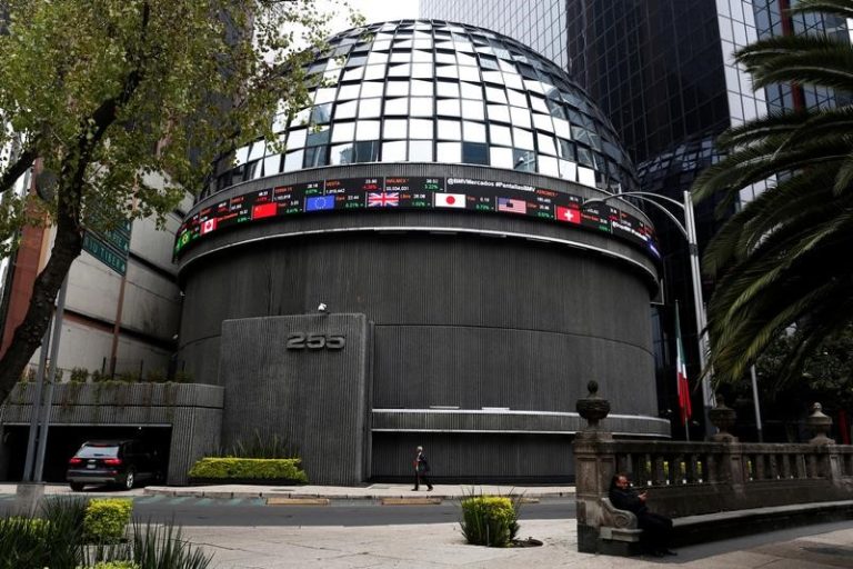 Mexico stocks lower at close of trade; S&P/BMV IPC down 0.27%