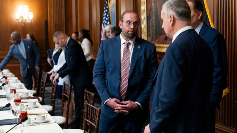 GOP’s small majority adds to challenge of tax reform