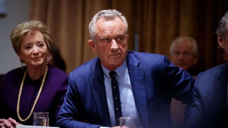 HHS says it will cut workforce by 10K, saving $1.8B annually