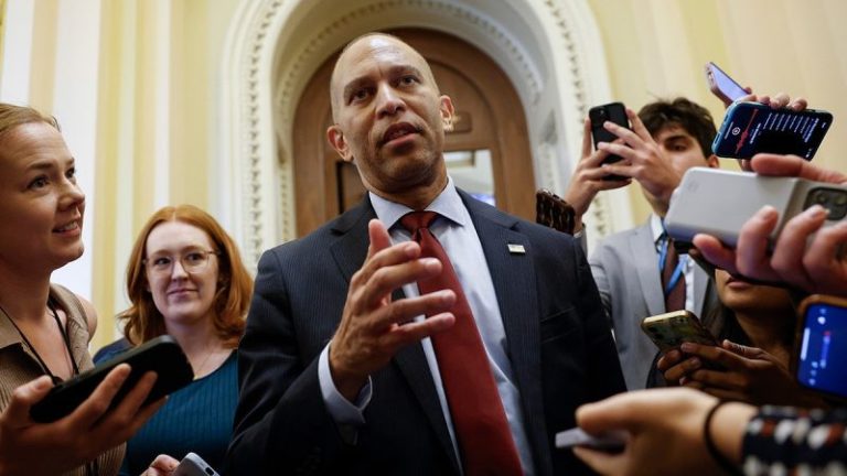 Hakeem Jeffries breaks Kevin McCarthy record while stalling Trump’s ‘big, beautiful bill’